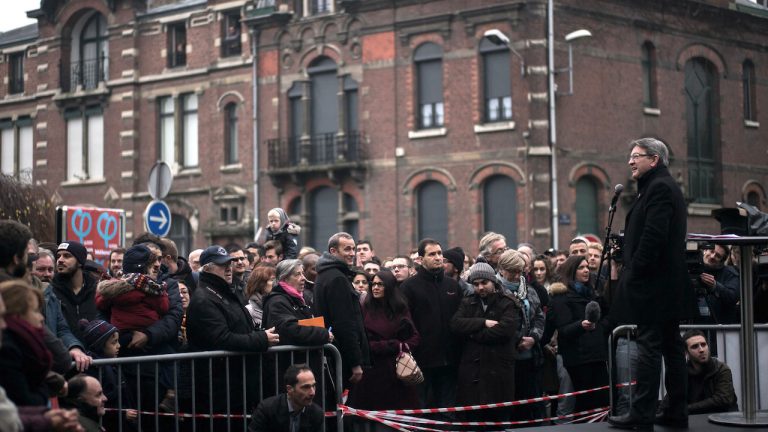 melenchon verdadero candidato de la Izquierda irrumpe en Tourcoing