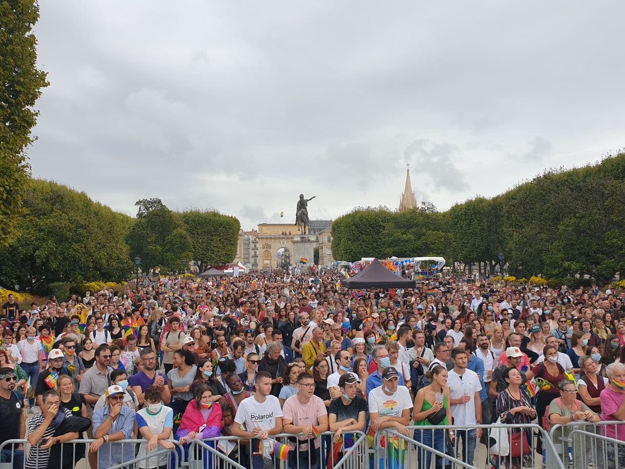 Beaucoup de monde aujourd’hui à Montpellier pour la défense des droits LGBTQIA+