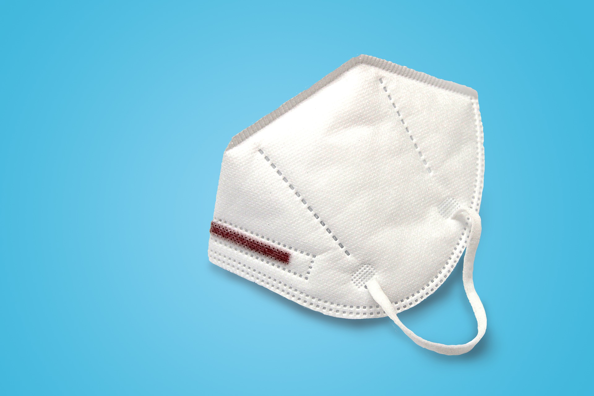 Meetings de Jean-Luc Mélenchon : des masques FFP2 seront fournis aux participants